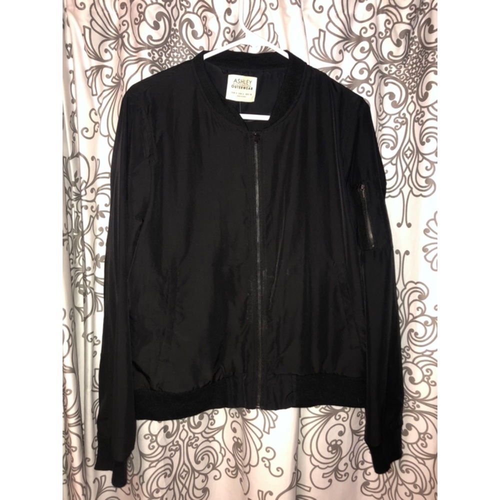 Windsor black bomber jacket